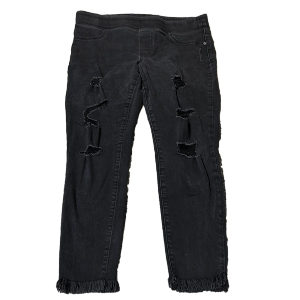 Old Navy Rockstar Mid-Rise Cropped Pull On Distressed Denim Jeans Size 14 - EUC